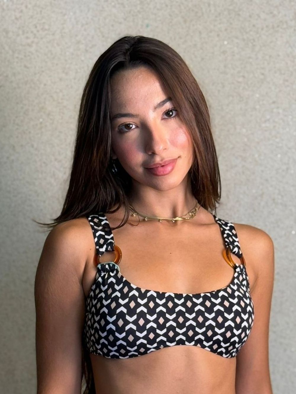 Top Black & White Elegance